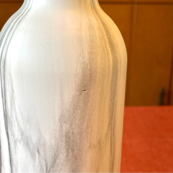 Chilly Moose Insulated Wine Bottle - Picture 5 of 9